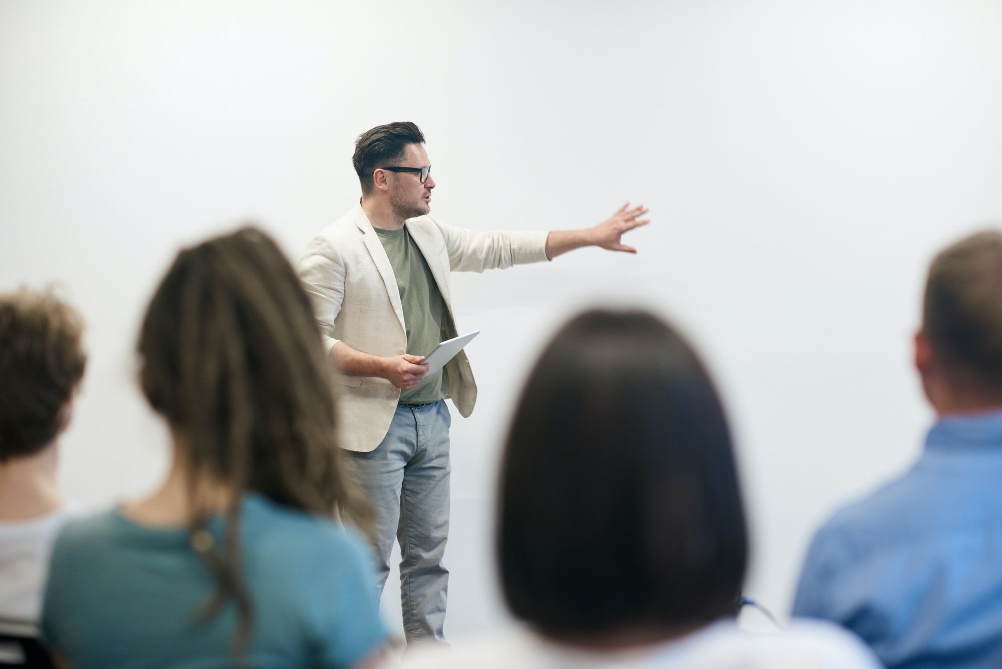 Body Language Tips for an Impactful Conference Presentation